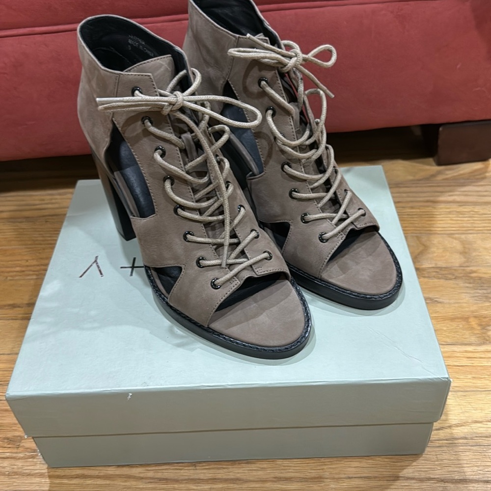 Brand New Grey City Lace Up Heels Size 9